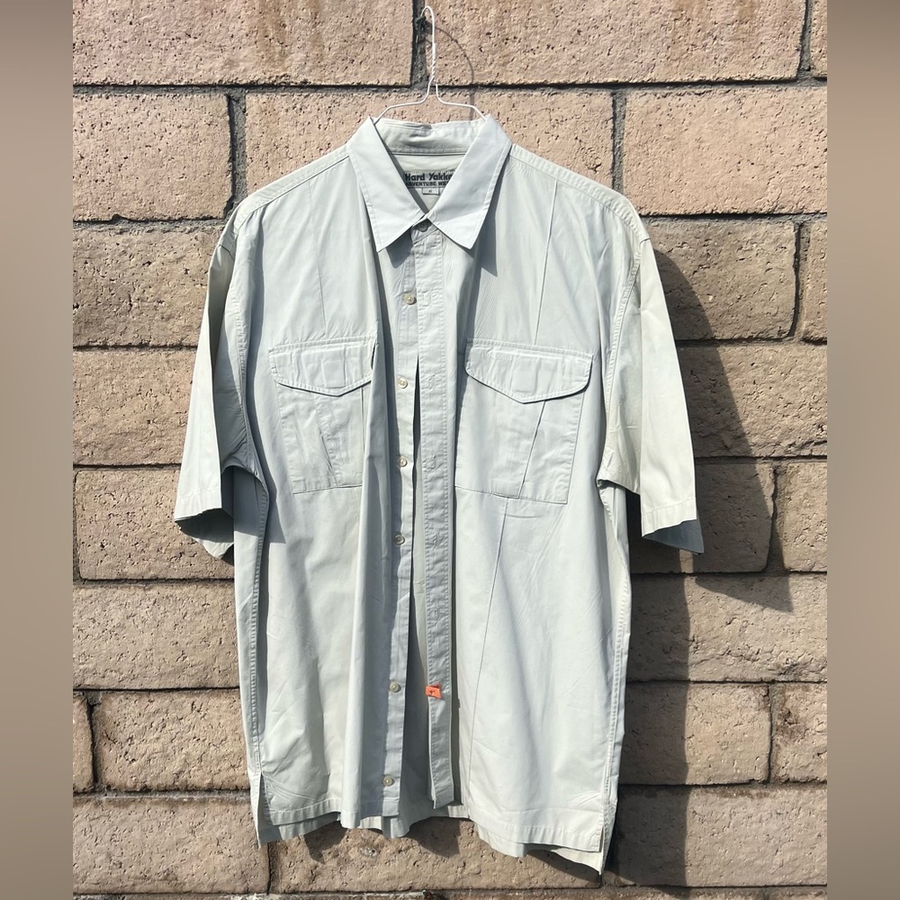 Australian Hard Yakka men’s shirt in pale light green